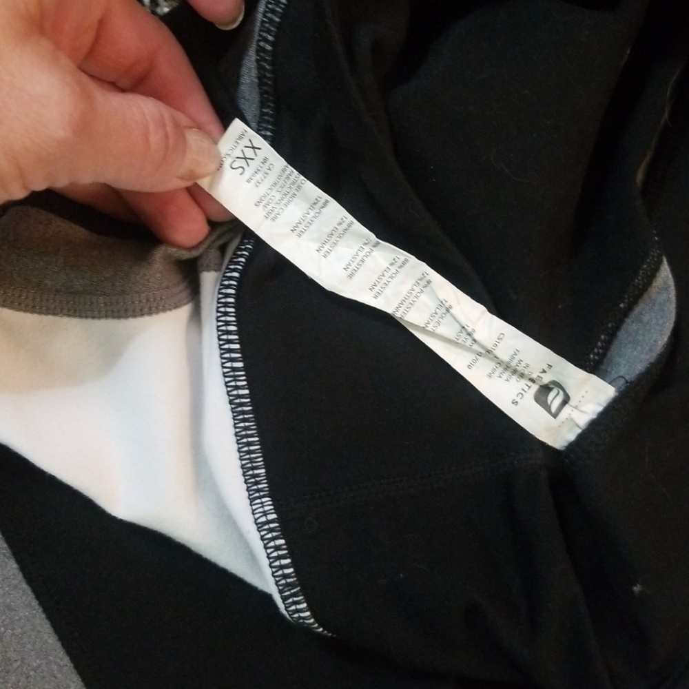 Fabletics capris - Picture 4 of 4